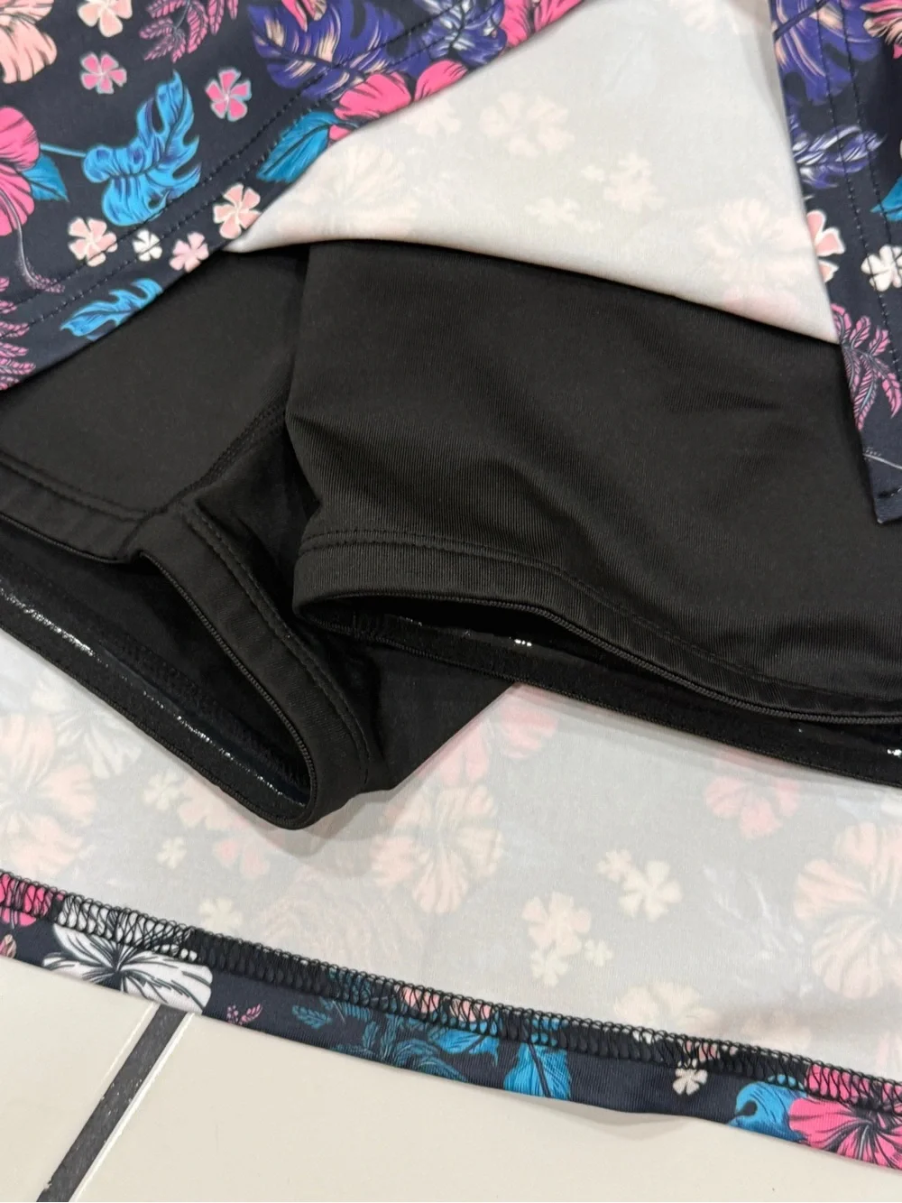 Ekouaer flirty line